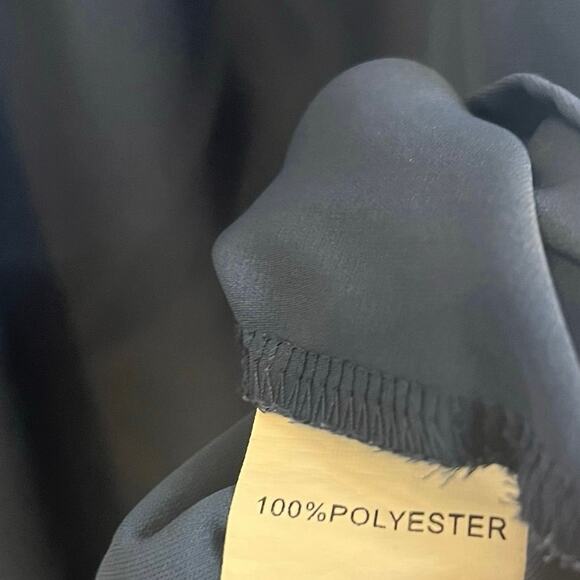 Bloomchic Navy Floral Embroidered Top Size 14-16 - Picture 7 of 8